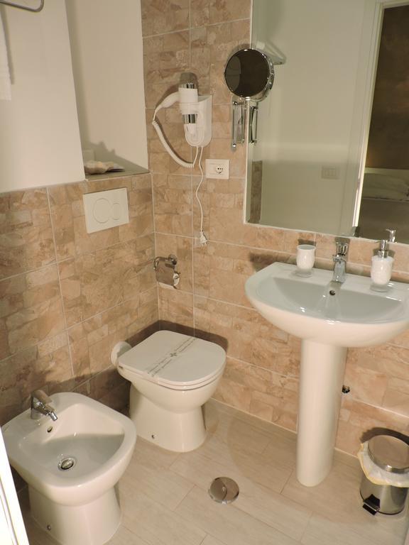 רומא Anfiteatro Suite חדר תמונה